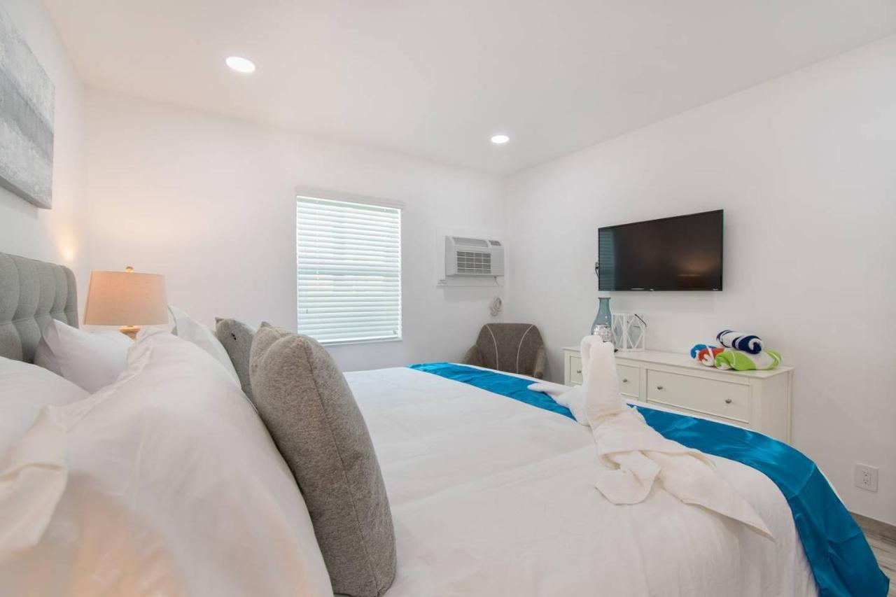 Apartment Cozy 1 Bedroom W Parking Space #5 Close To The Beach